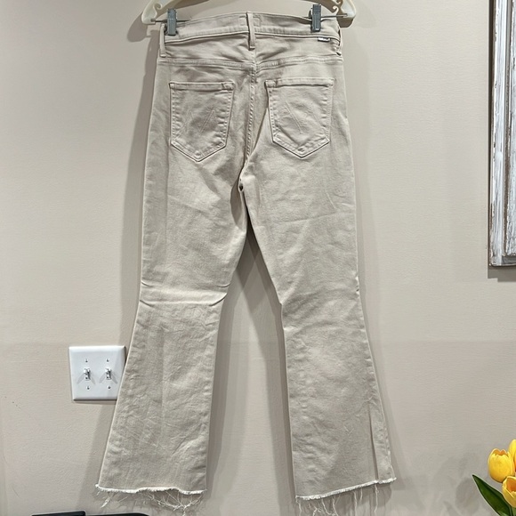🔥Mother TheWekender Fray Cream Flare Jeans🔥 - Picture 4 of 10